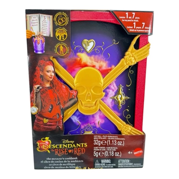 Disney Descendants: The Rise of Red Doll & Playset - The Sorcerer’s Cookbook Set - Picture 6 of 15